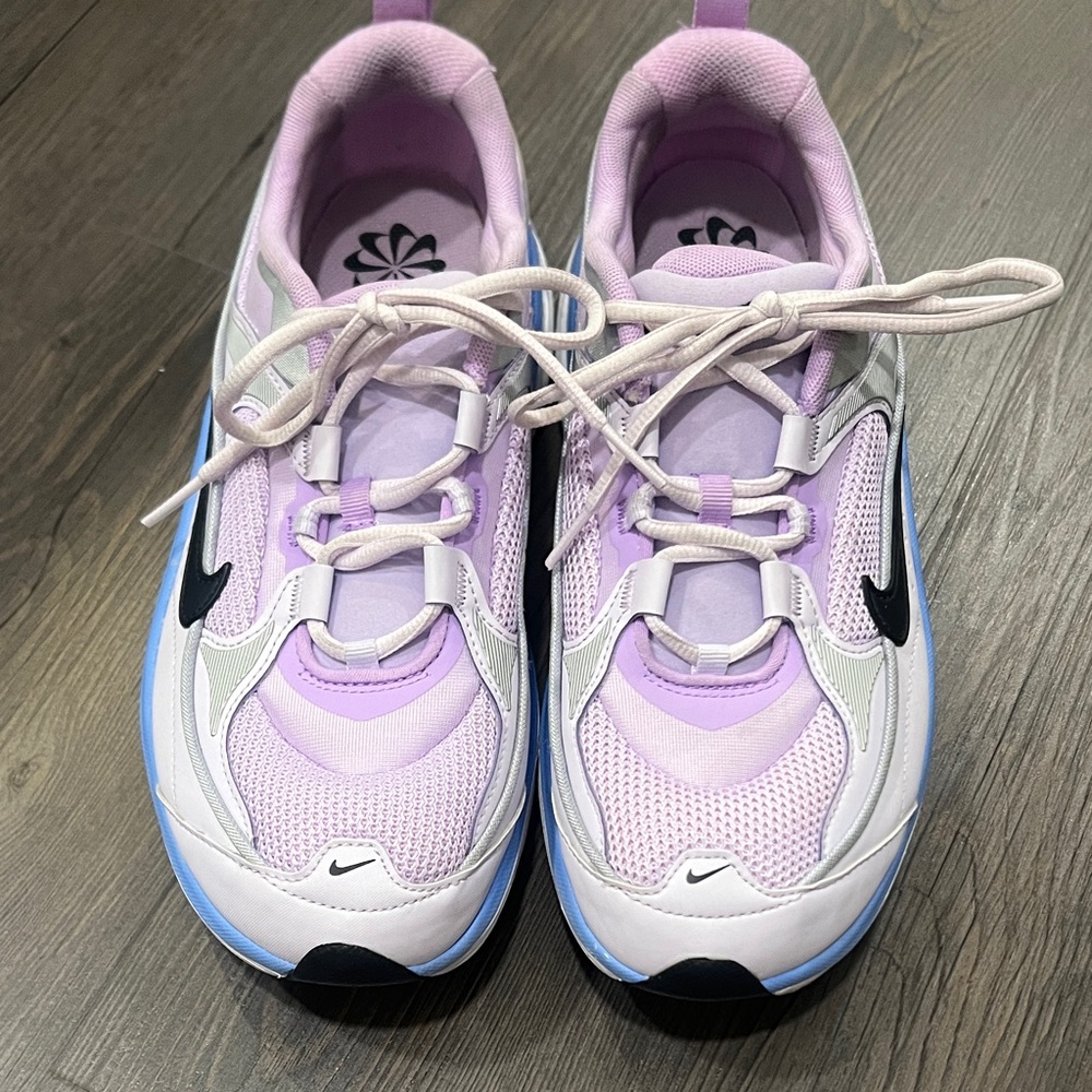 Nike Air Pastel Purple and White Athletic Shoes